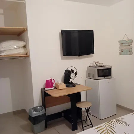 Avec Salle De Bain Privee Dans Avec Garage Отель типа 